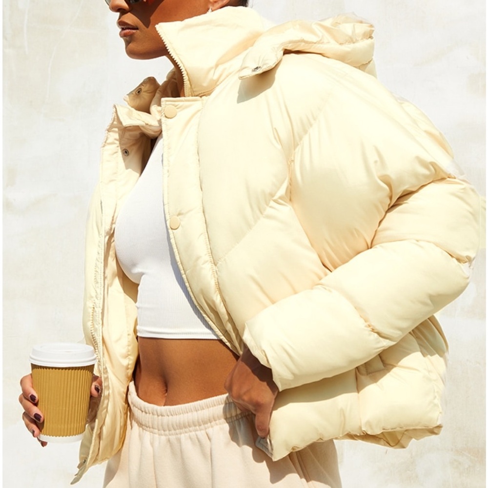 NWT PrettyLittleThing Puffer Coat in Cream!